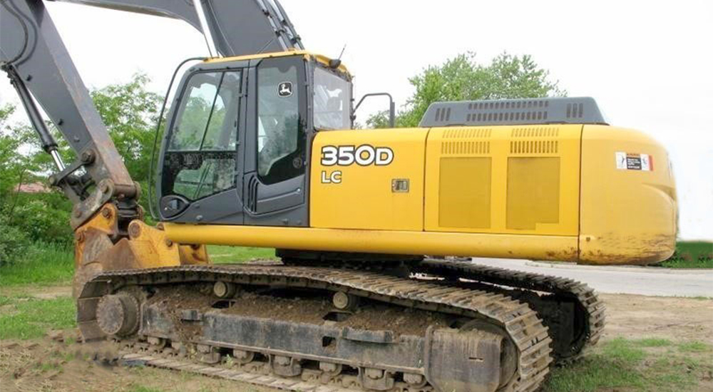 John Deere 350D excavator