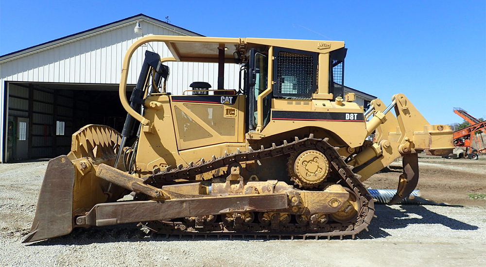 Caterpillar D8T dozer